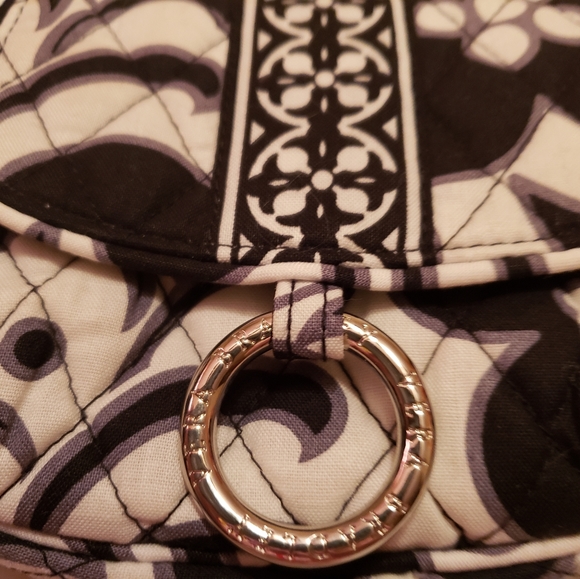 Vera Bradley Crossbody - Picture 4 of 8